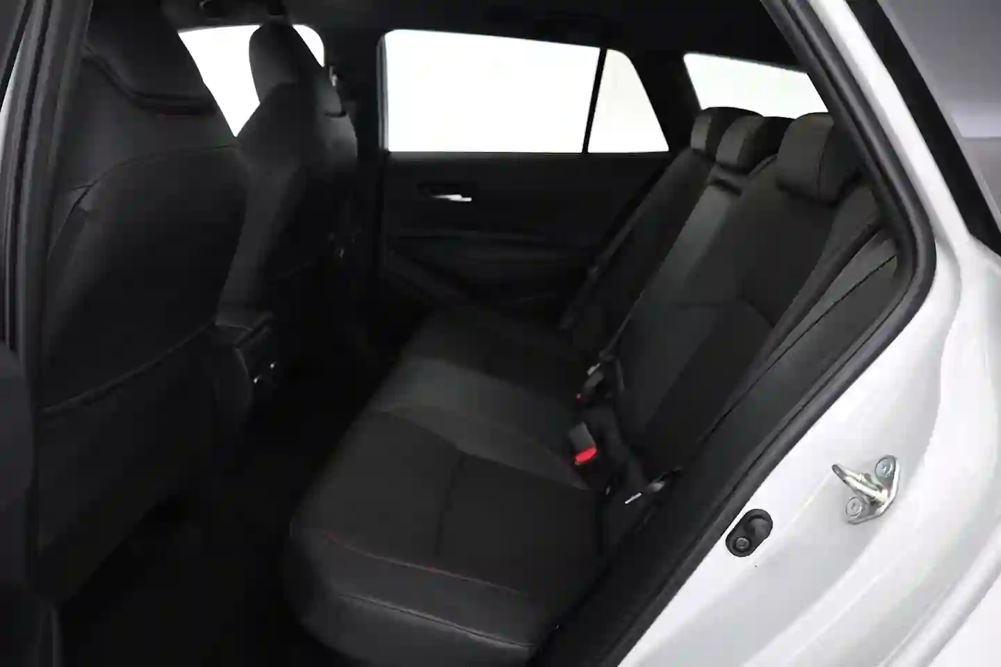 Car Image - 6UC5M8OdntKQ0opkGJZUSx