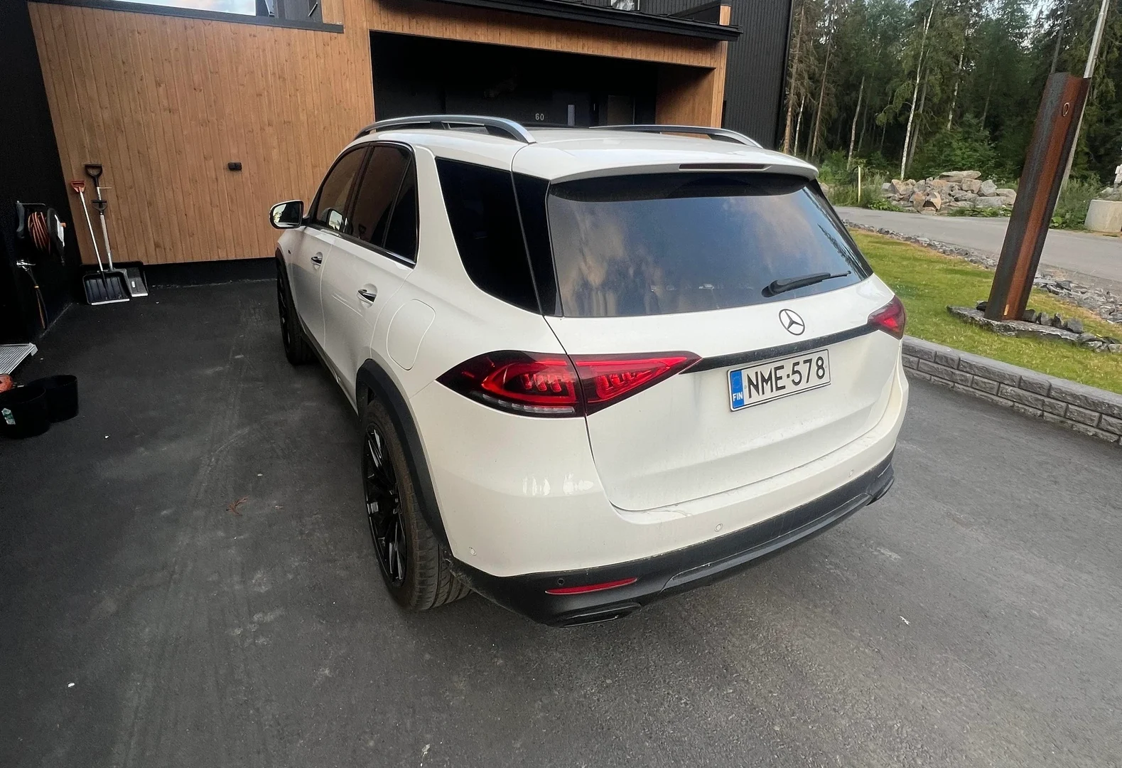 Car Image - 3D5fKcLzSTpk8OKlaDreCY