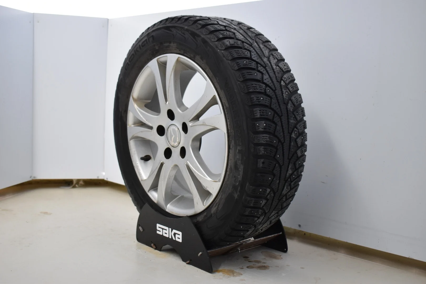 Car Image - 49YxEBbmElhDP4pwARrTnc