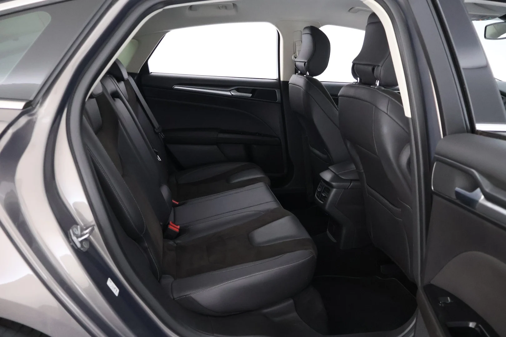 Car Image - 5AmwRkWppMe9AYsCX1lw35