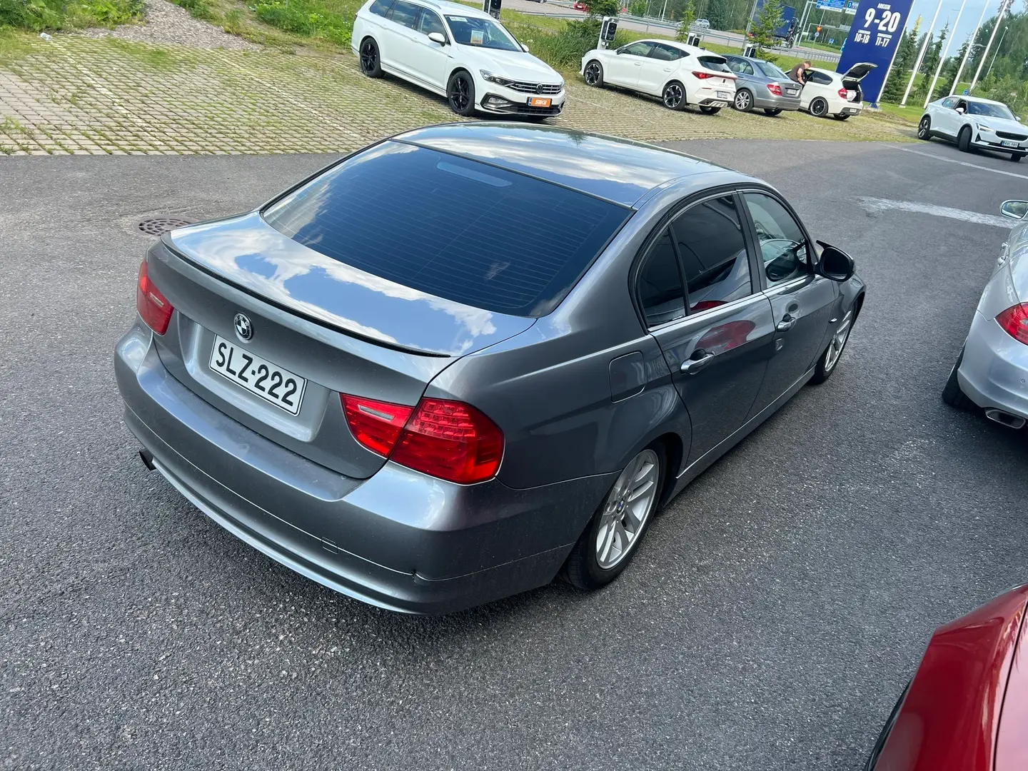 Car Image - 30Qg60lQTxmHoiQCLDvkj4