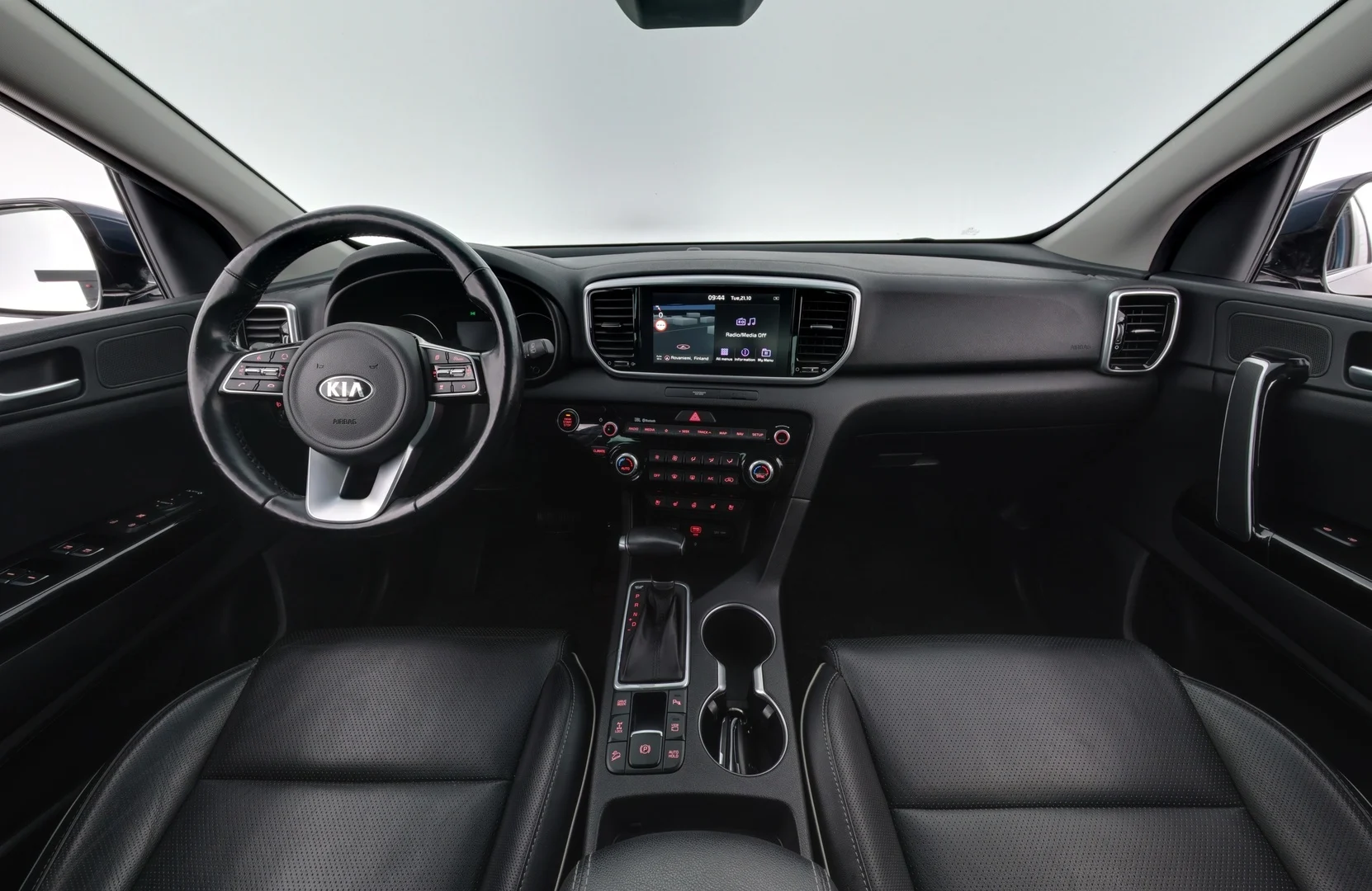 Car Image - 7C4lEjkFtvku6Q8aFLMSKV