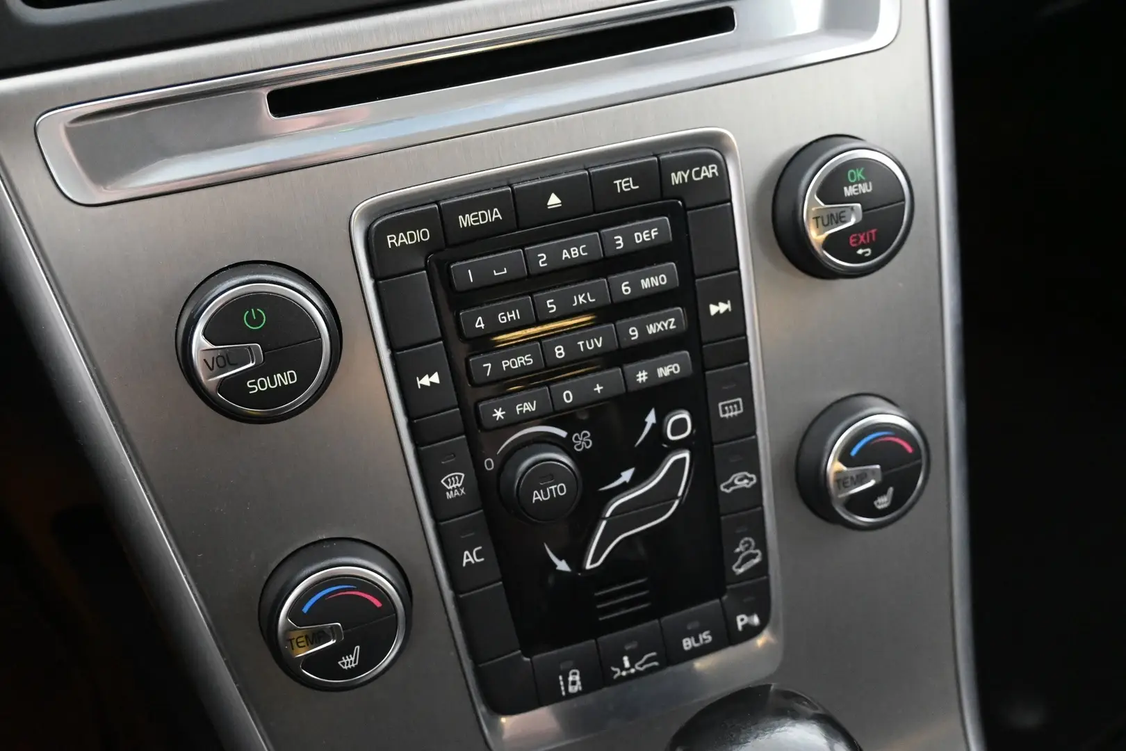 Car Image - 5JHTD0zWzGefDiQYIjI9ji