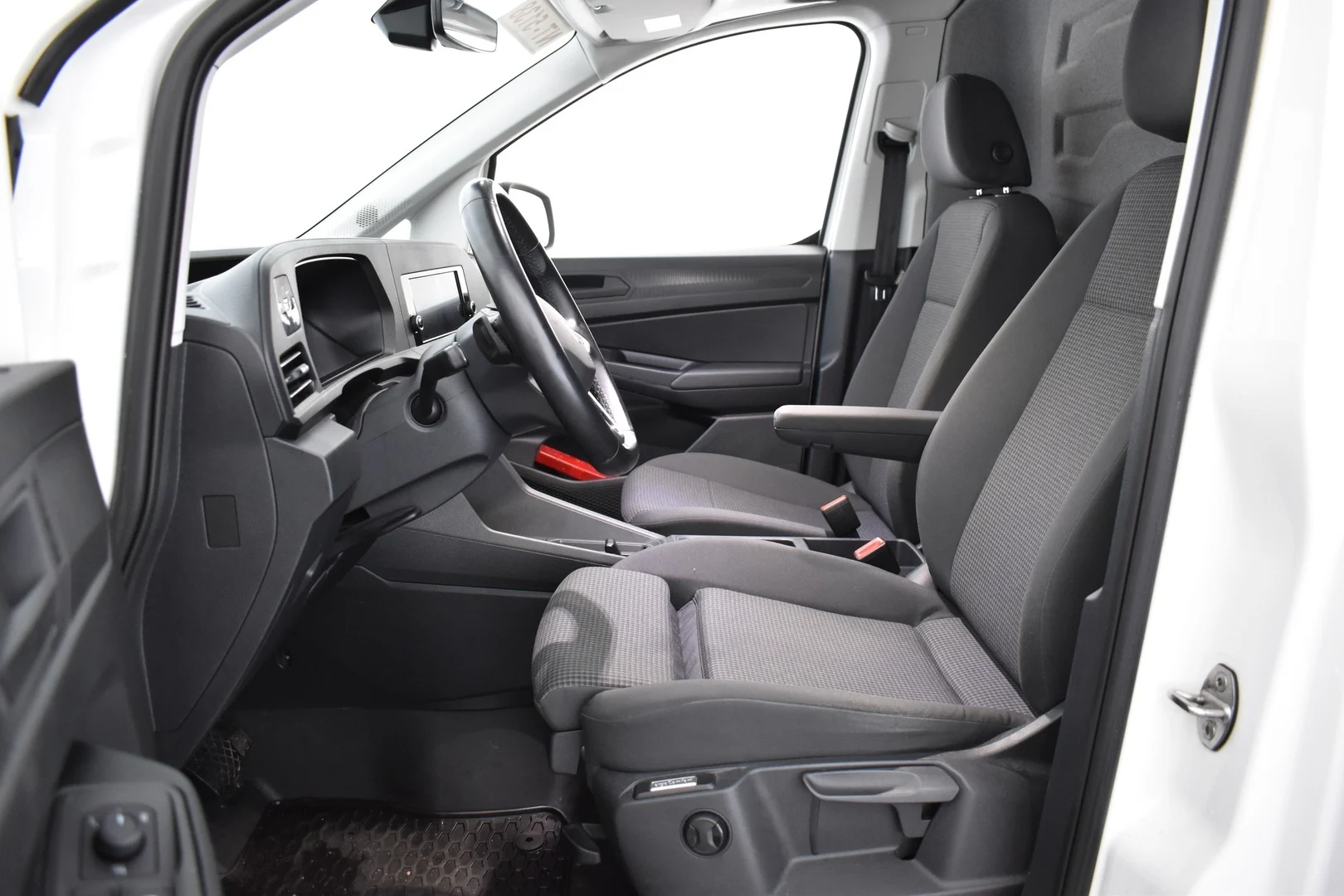Car Image - 4GYxTBtqgggNB2f2r2x541