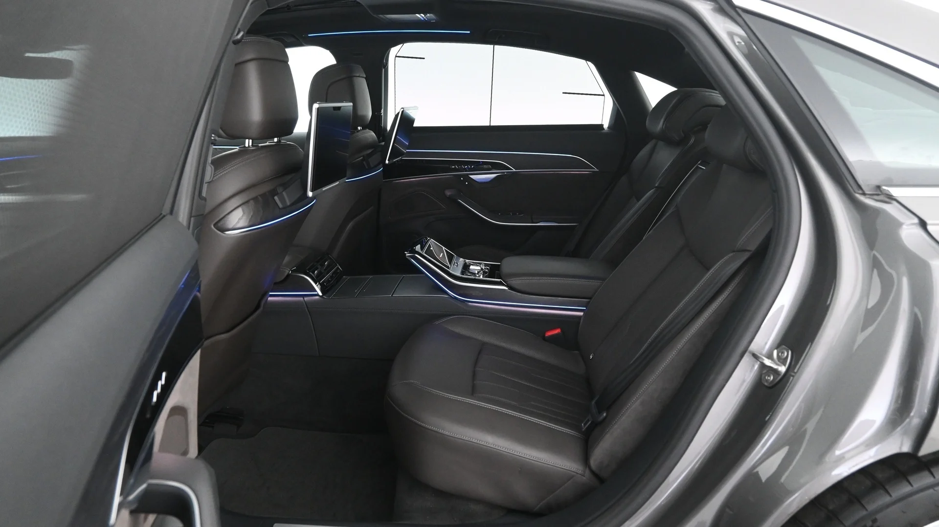 Car Image - 6ddD9wW7l89dKZzhRvg2aM