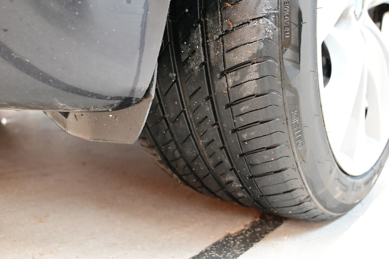 Car Image - 4SuMcyruJ4dh7d4pxATRES
