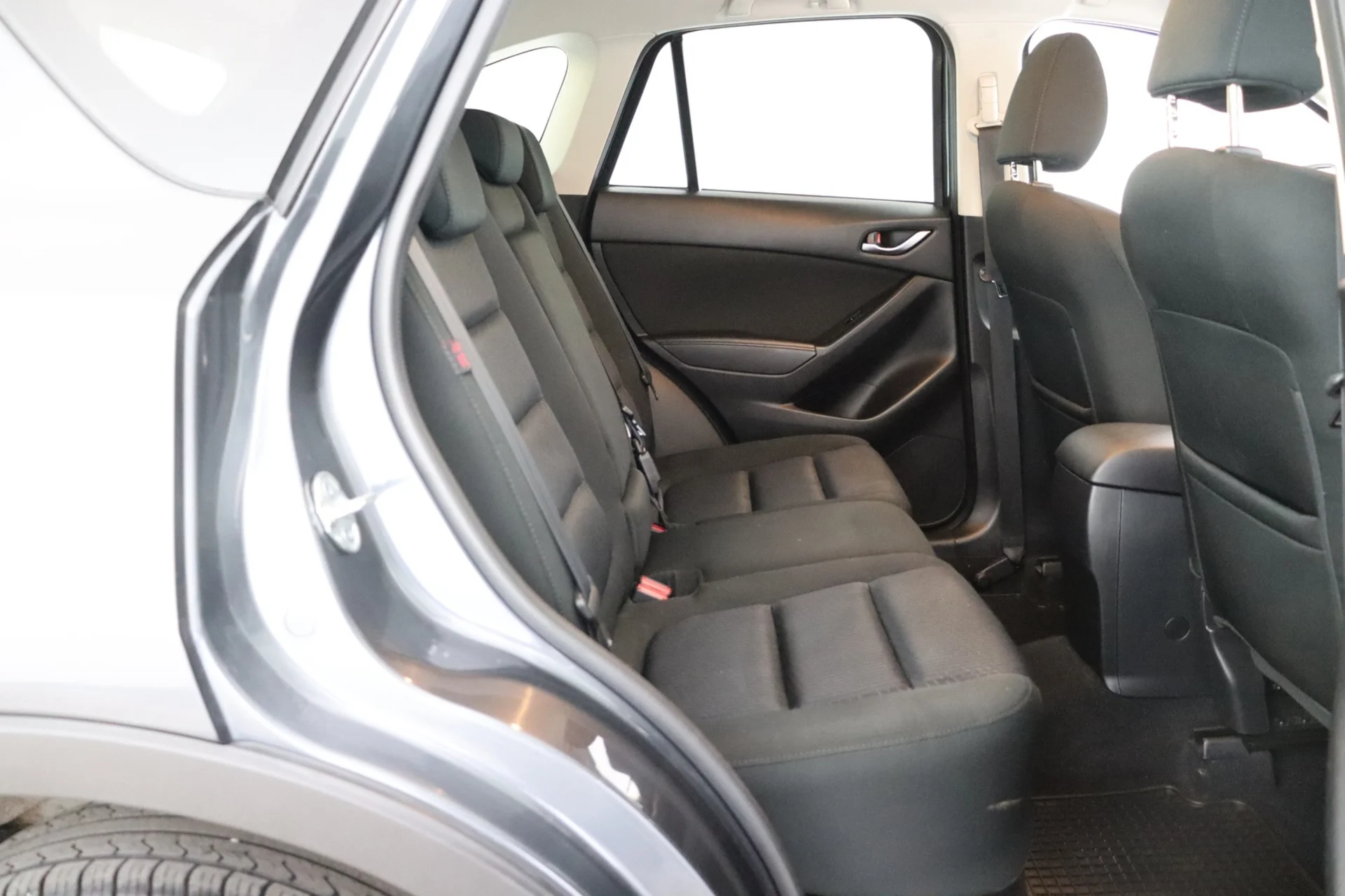 Car Image - 2f9E4gypmXVGtyuYMIAChY