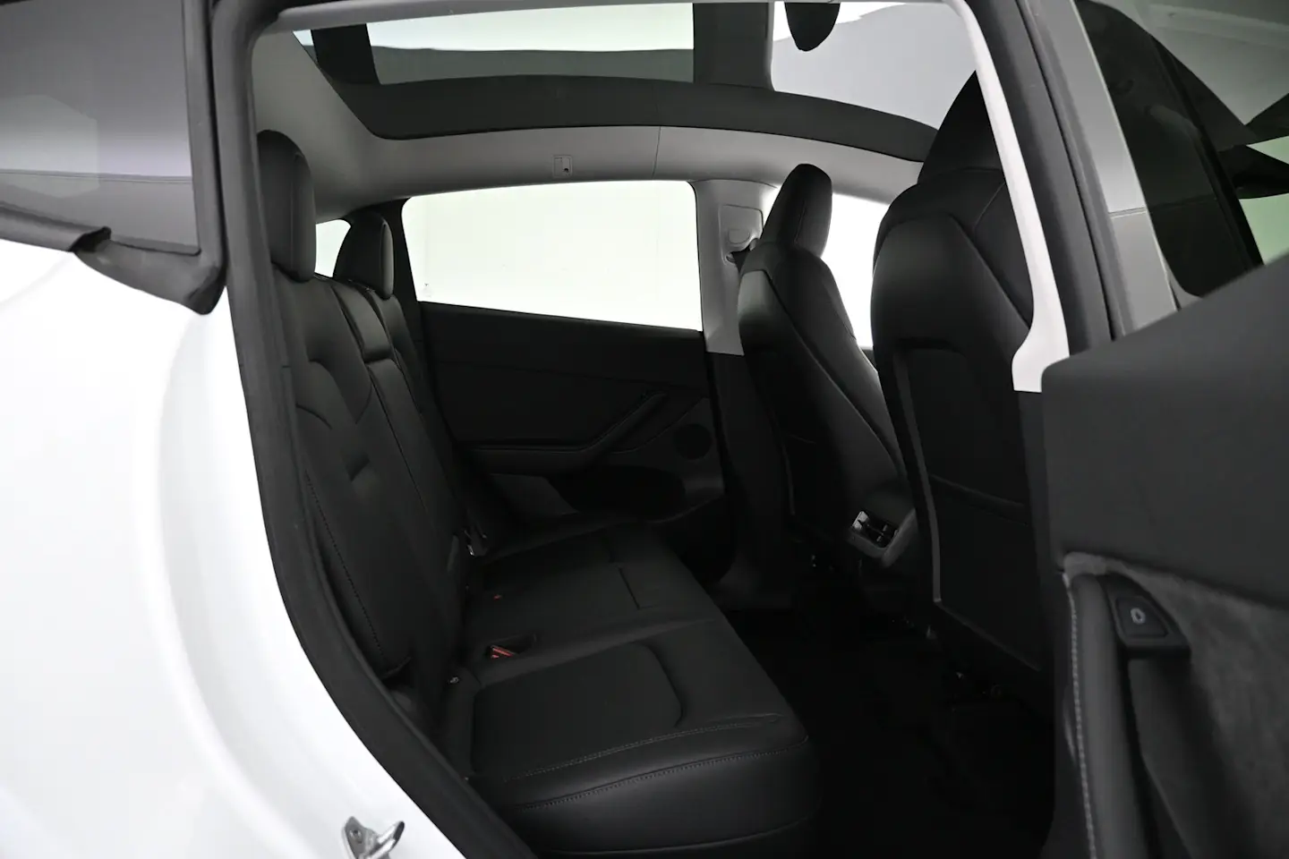 Car Image - 6OXaka8mVGQyCFP616dBtJ