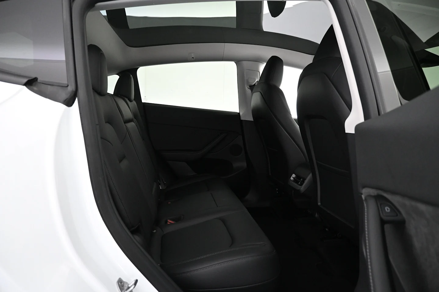 Car Image - 6OXaka8mVGQyCFP616dBtJ
