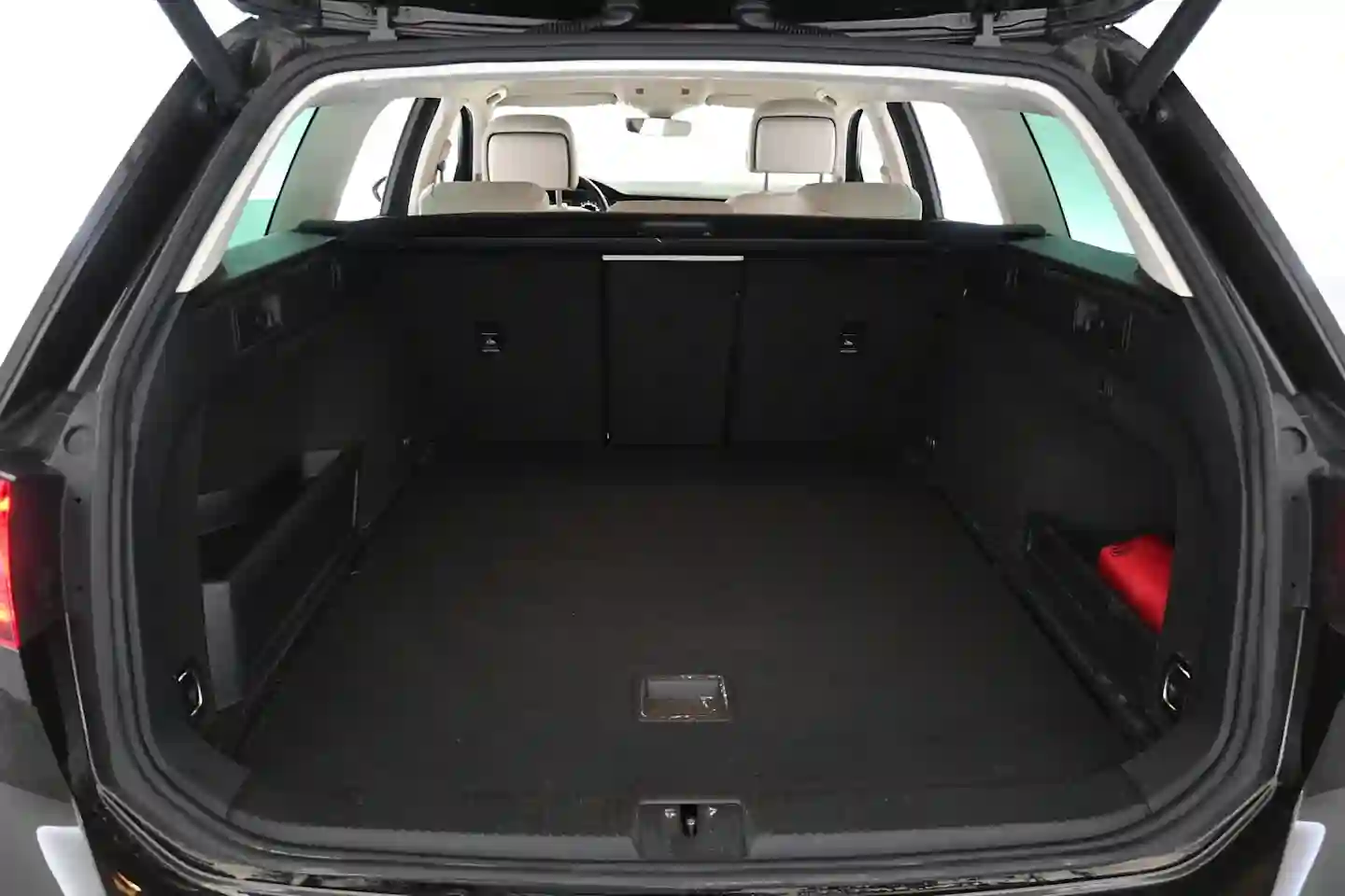 Car Image - iEyxyt8wNVpzfceczsdSw