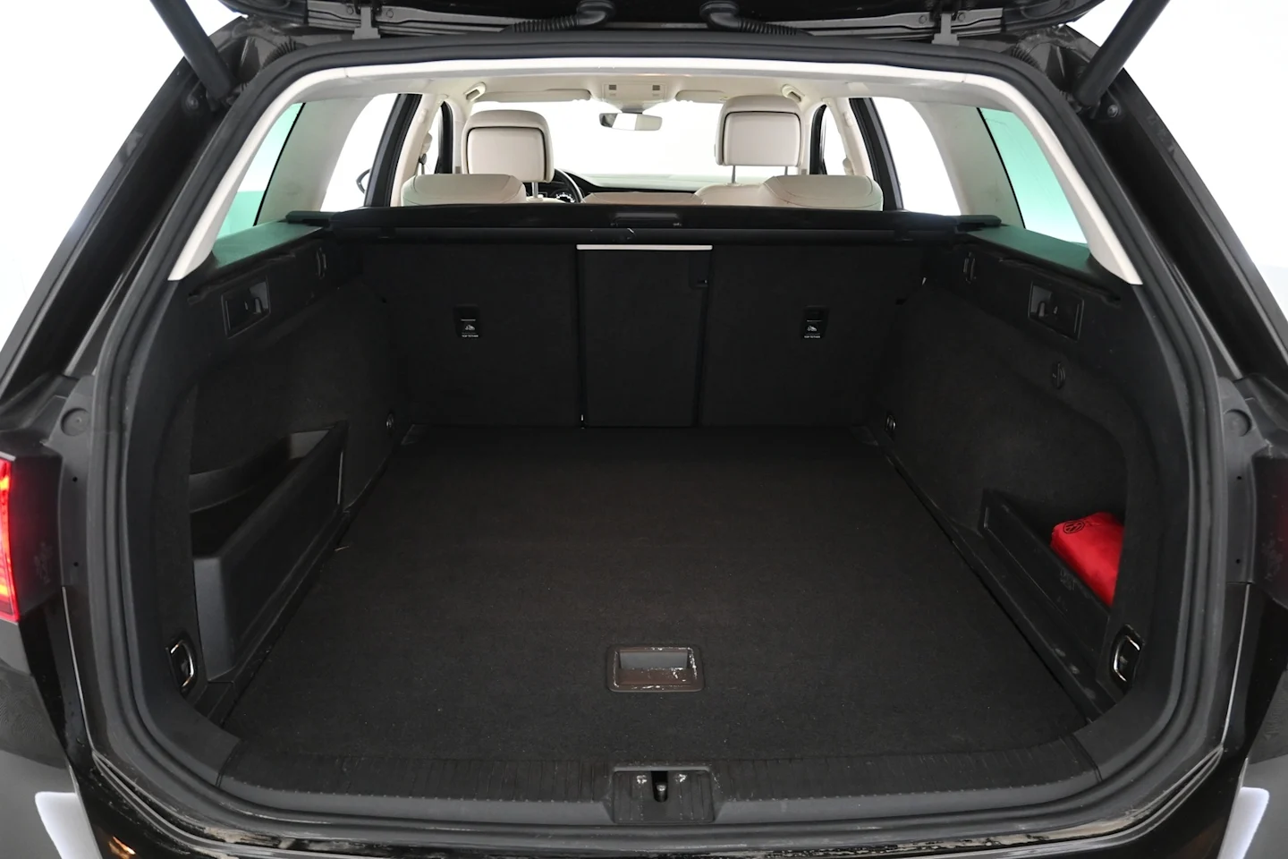 Car Image - iEyxyt8wNVpzfceczsdSw