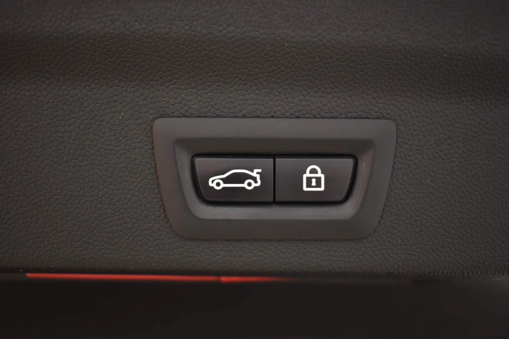 Car Image - TLMuYTmmSDUf3TkvFxGbd
