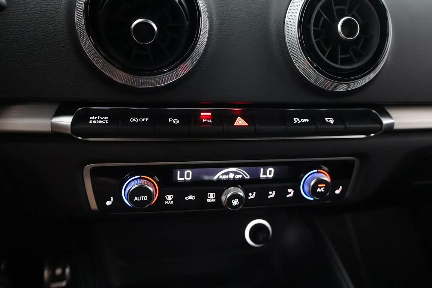 Car Image - 6RjbAmKPVLMCjf4Z5MgZCN