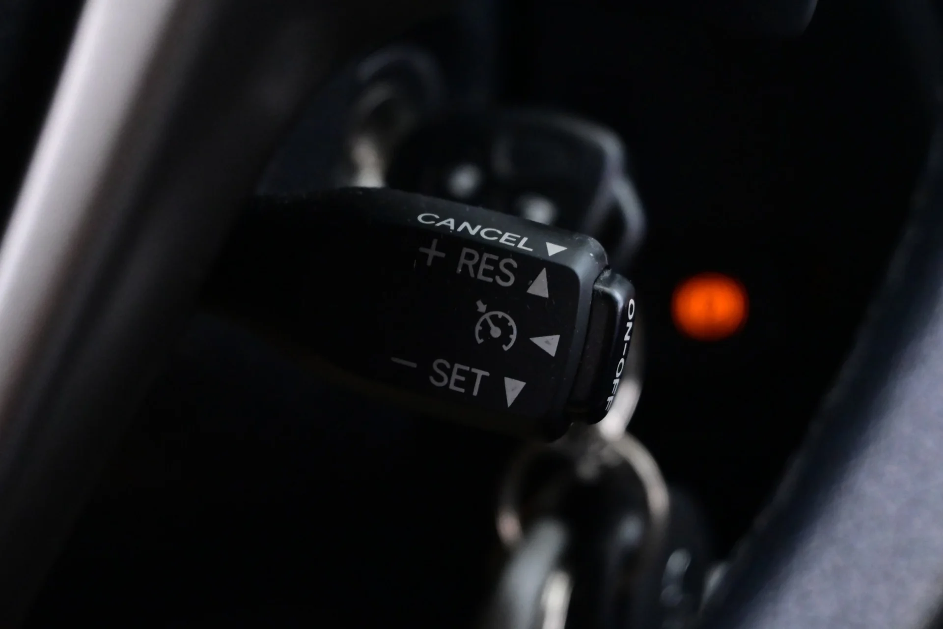 Car Image - 4bbqqgkvr2UgwwDlyW8kX1