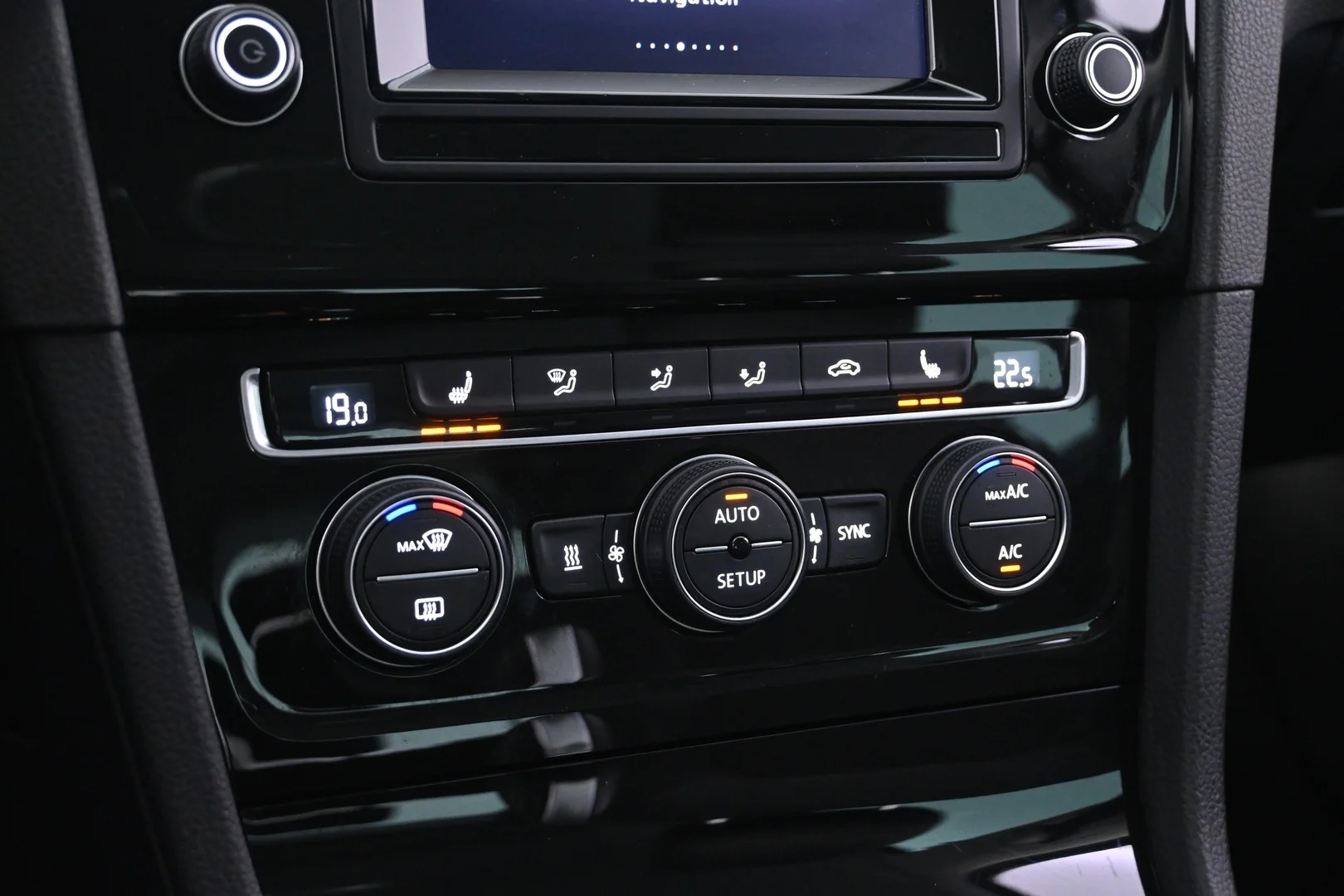 Car Image - 1KFUbP4SBkyEaAkqhEjVrG