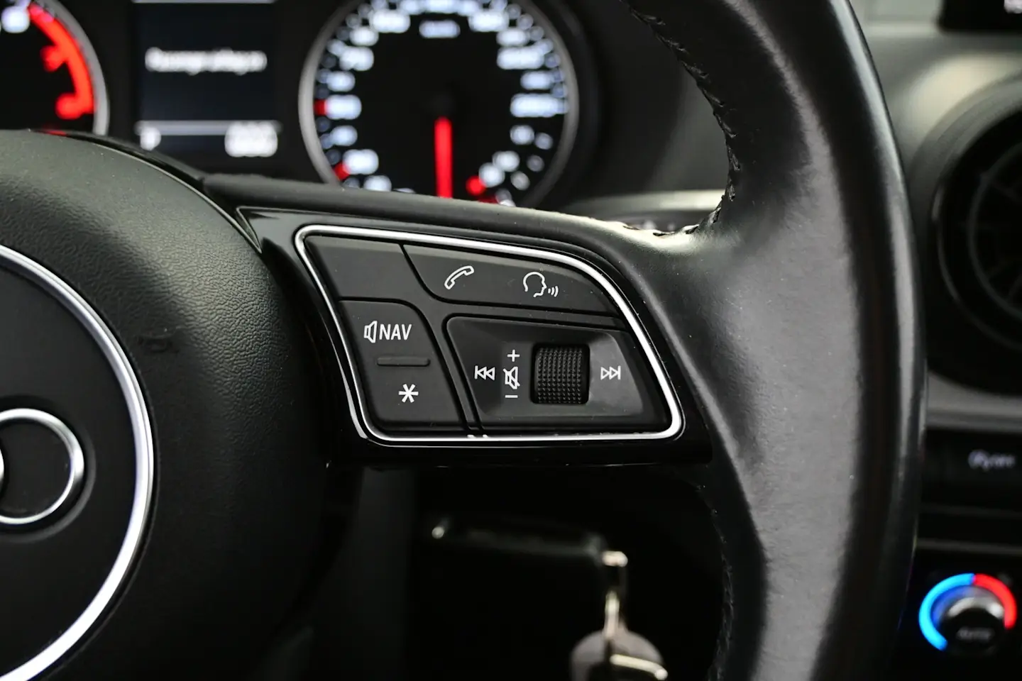 Car Image - 4PqGnkHsZnCw1aOQ4Tu3ri