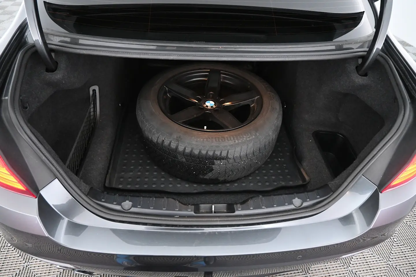 Car Image - 6wUFGOt0gds5QKw59FdHY