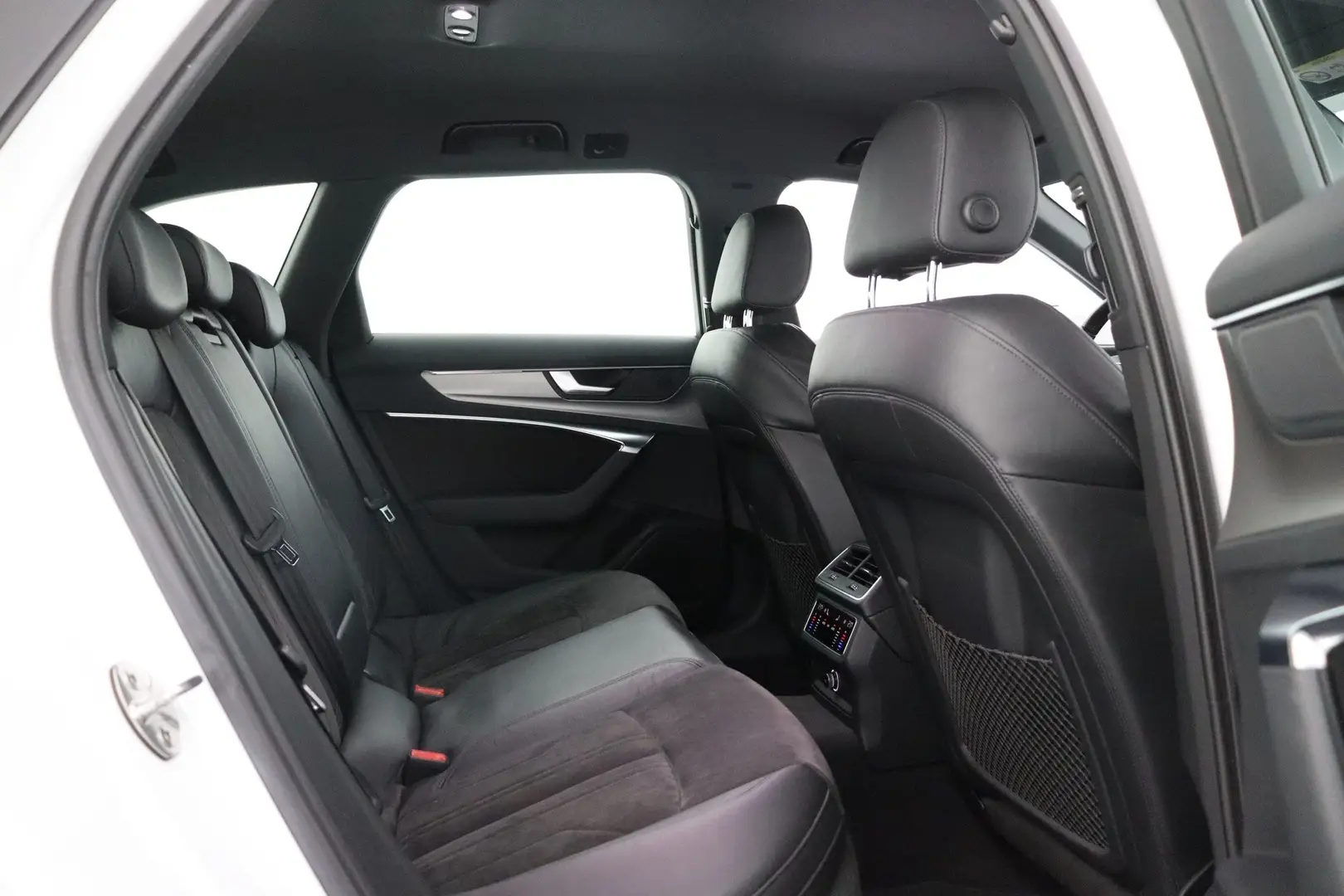 Car Image - 1Z5lSyUf84rmZEmj0agEGF