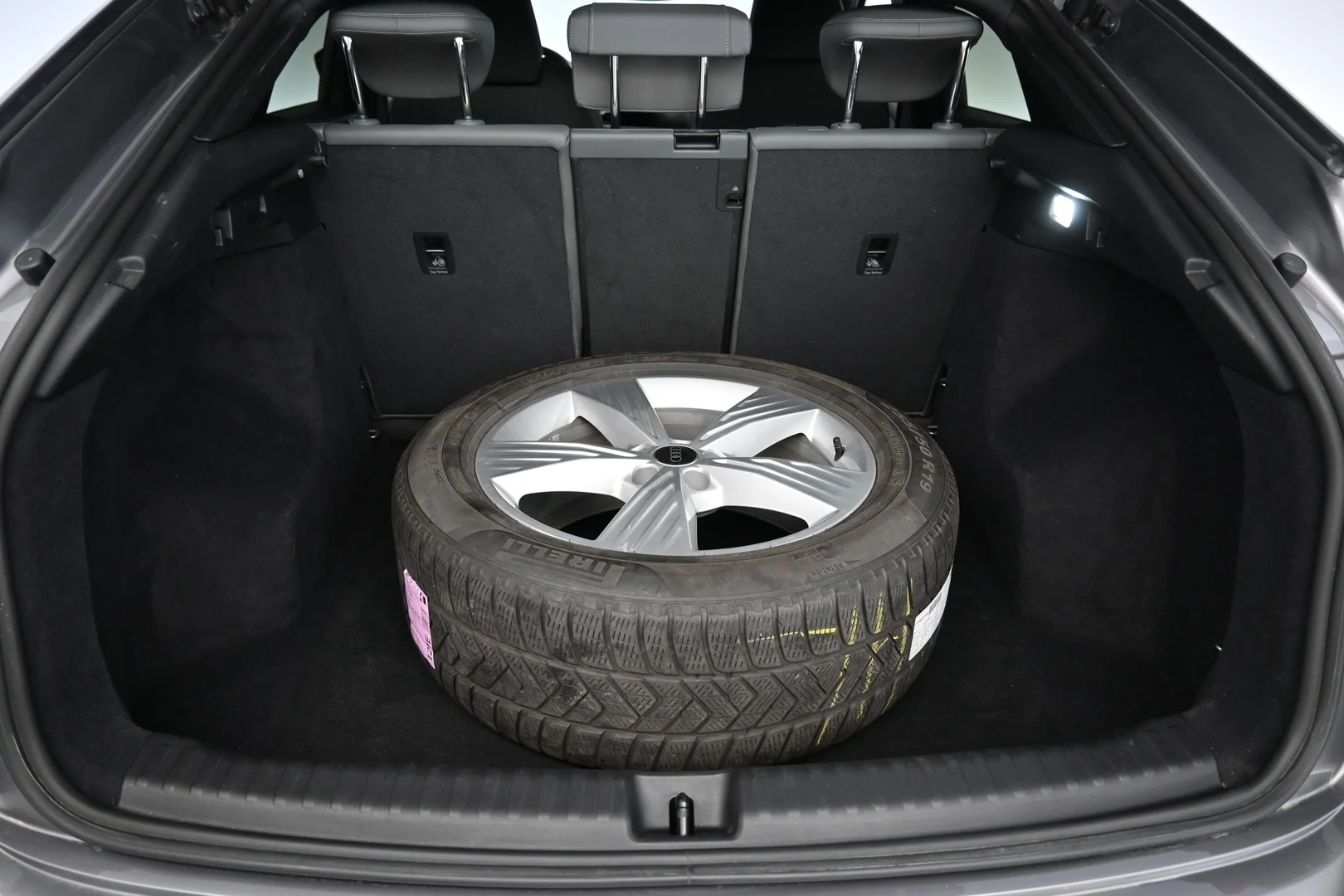 Car Image - 2XYwLy6vQHlbh5JPHyaBIx