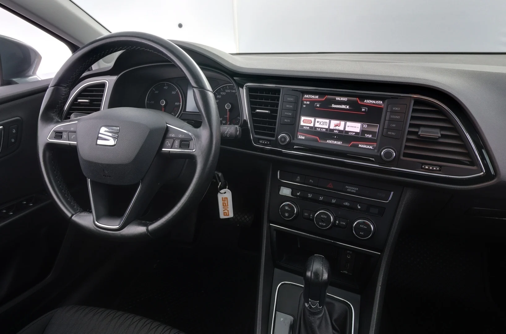 Car Image - JXXDgwWVhxrXqtBEXmkAt