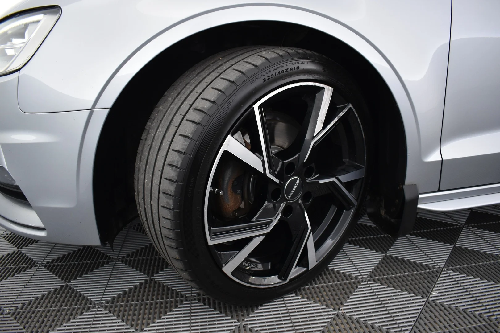 Car Image - 7GAiAaJripgpHOS5N2KVvM