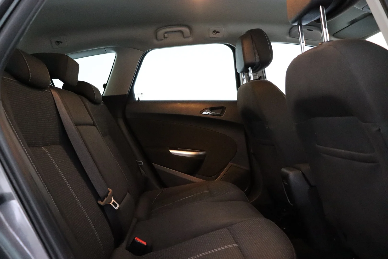 Car Image - 4Srlx1WjnDLw0StePujIGB