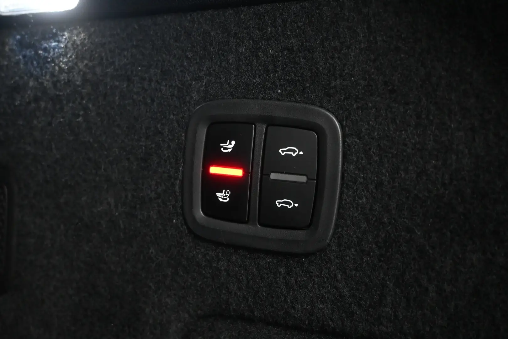 Car Image - 3AFkhPA6BWbNR0MGsWlOcd