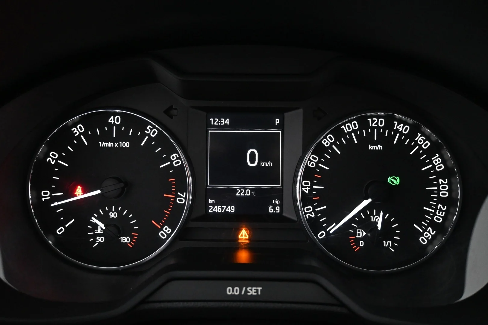Car Image - 7lu156UoFOV6JFxhcXcnL3