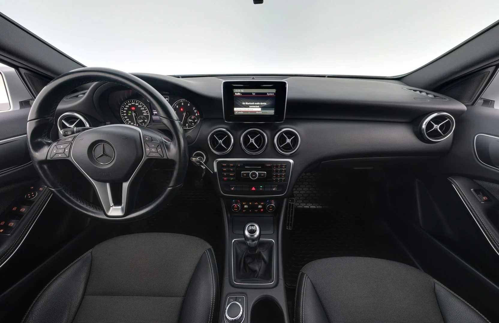 Car Image - 2wzeYR7nnUuLmwaegvRSGG