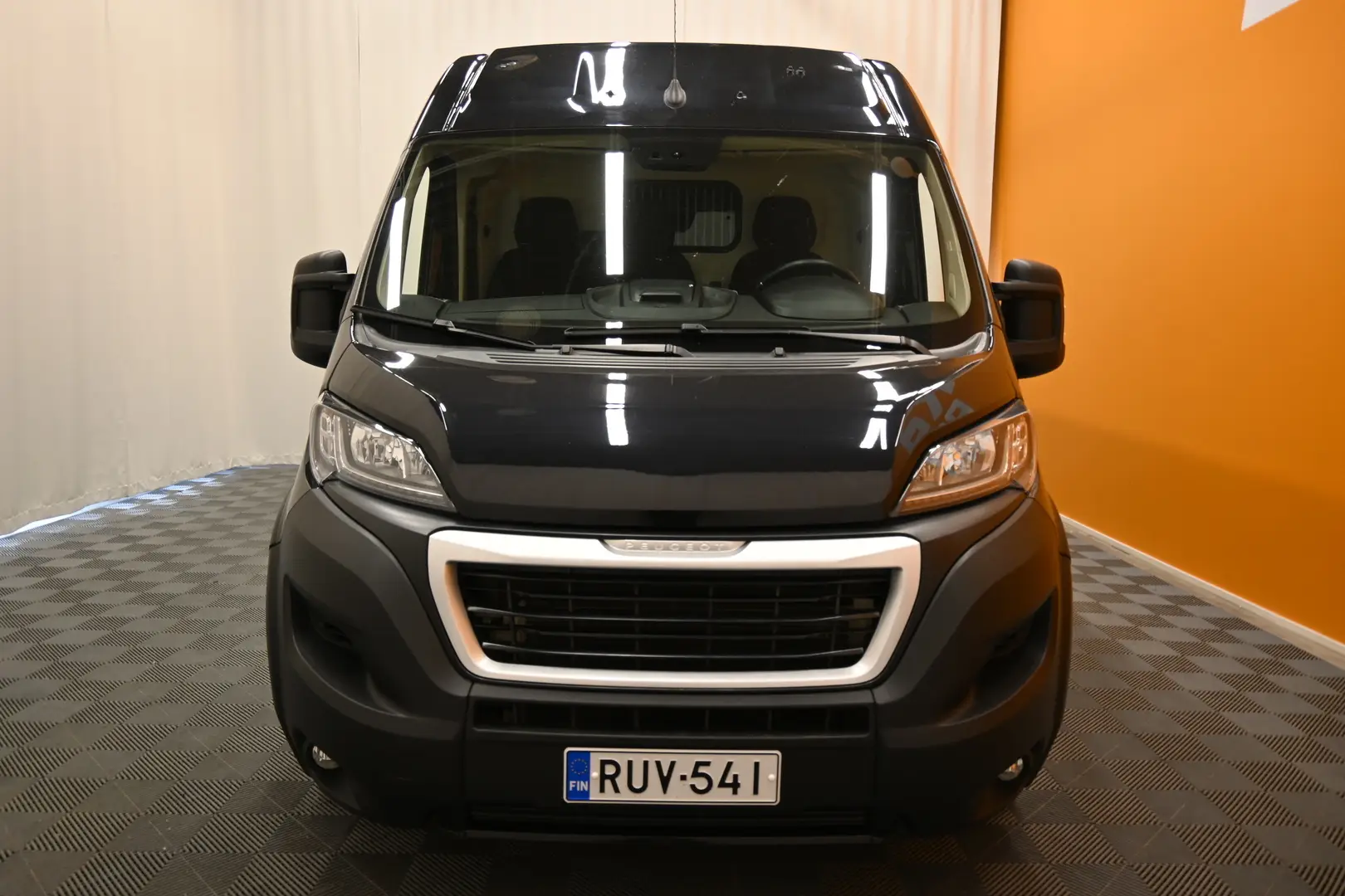 Car Image - 6jAIzXq00DfMlUkCnuwb3I
