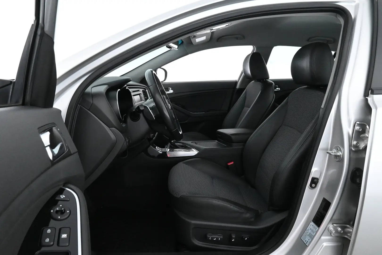 Car Image - 2pkLDbjwiC003dtairWOmn