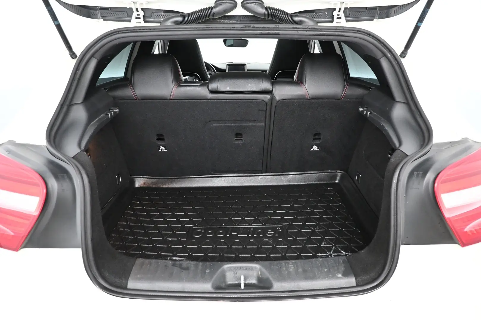 Car Image - CdHWxLMcfTzgBgPoOFqo9