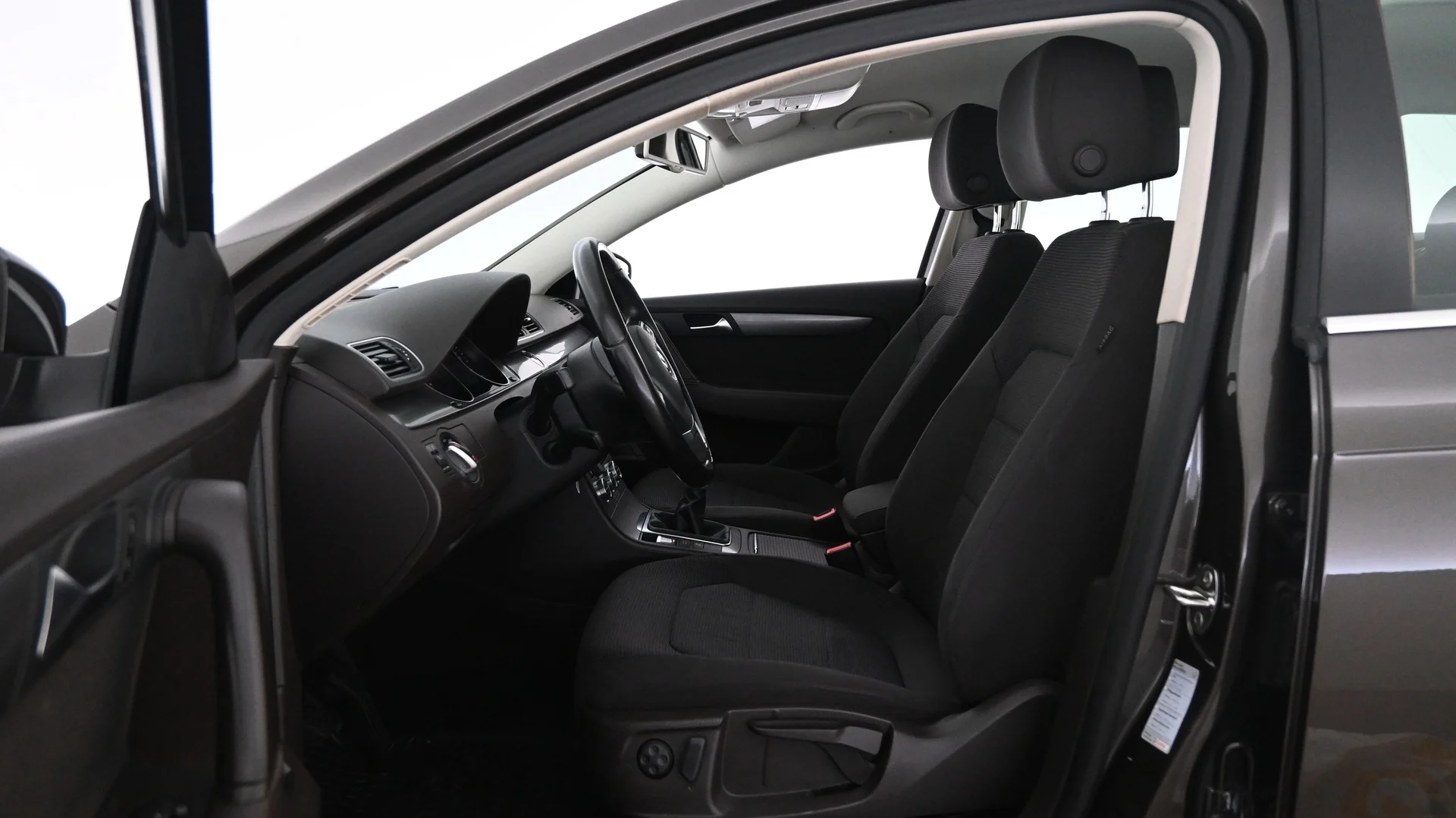 Car Image - 1OvsosKxBhknHJ44ilgtJh