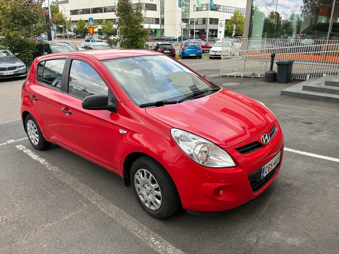 Car Image - 2xS2oCggN8YDqlQp6TMDT7