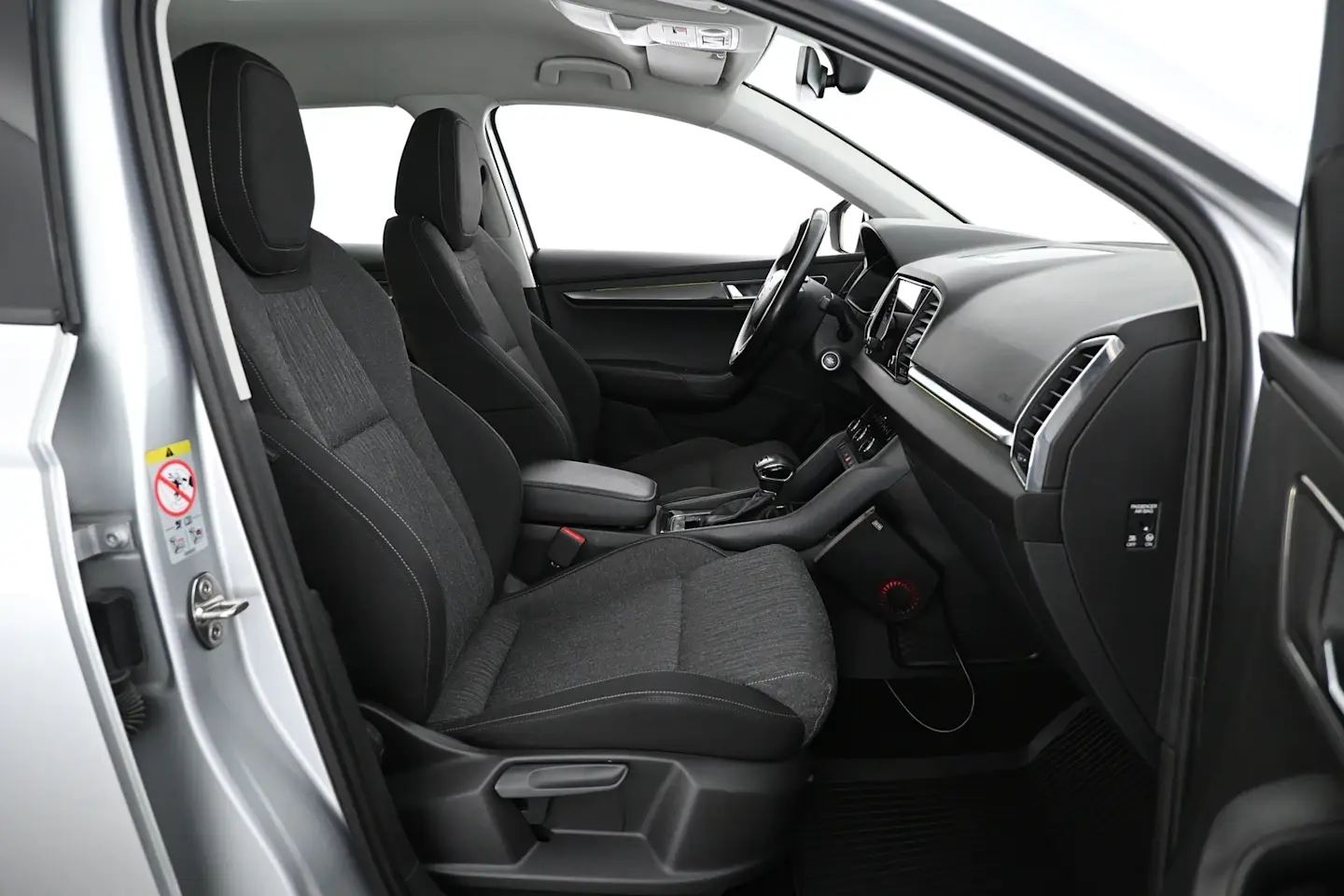 Car Image - 6Wo2fU2hyyGEo6cWGqBxQE