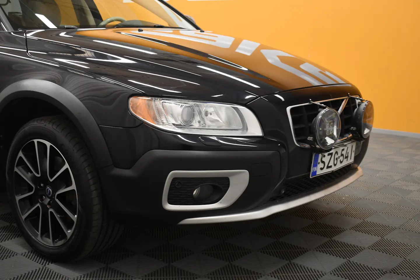 Car Image - 6YtKhCHqI5rcnhtMREfW6X