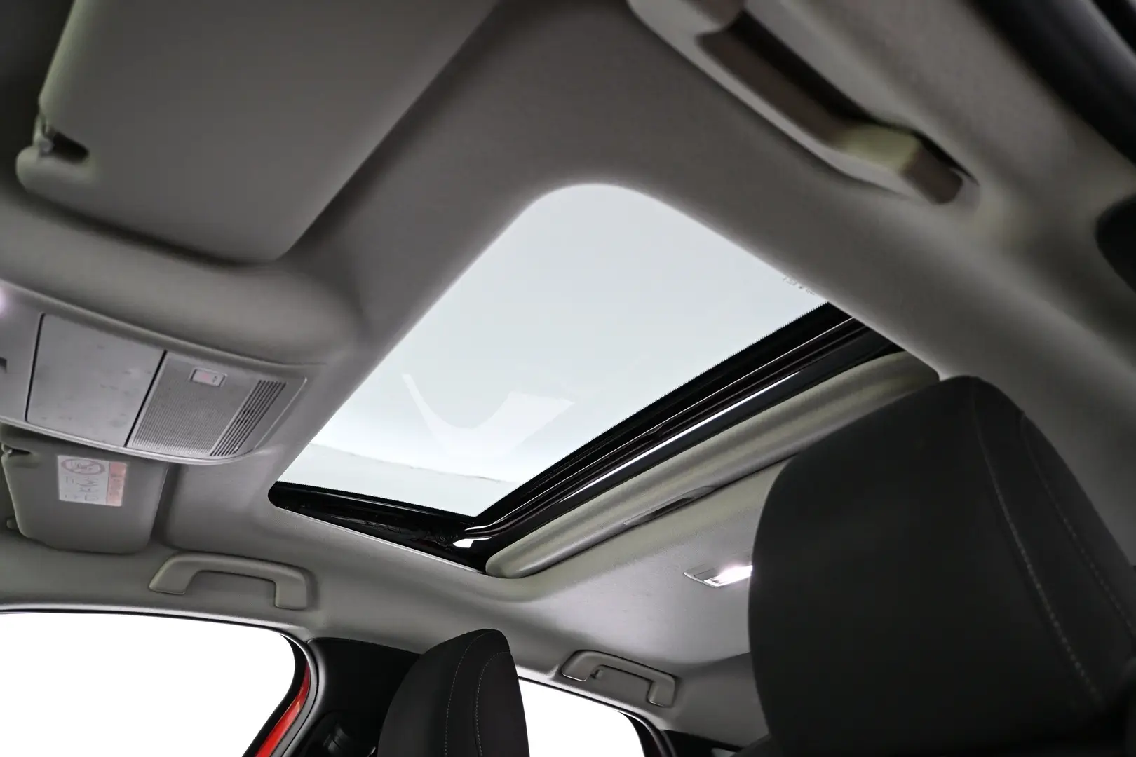 Car Image - Aj5P9XmHDsNuKAKDMcPtd