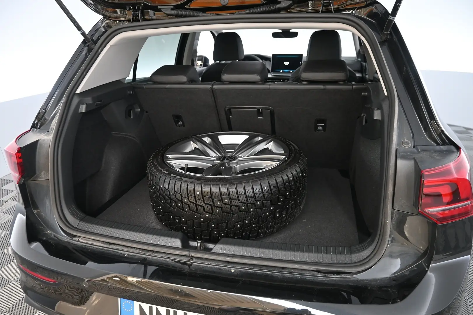 Car Image - 5oO1BCR33WvCF3MYs0b6zD