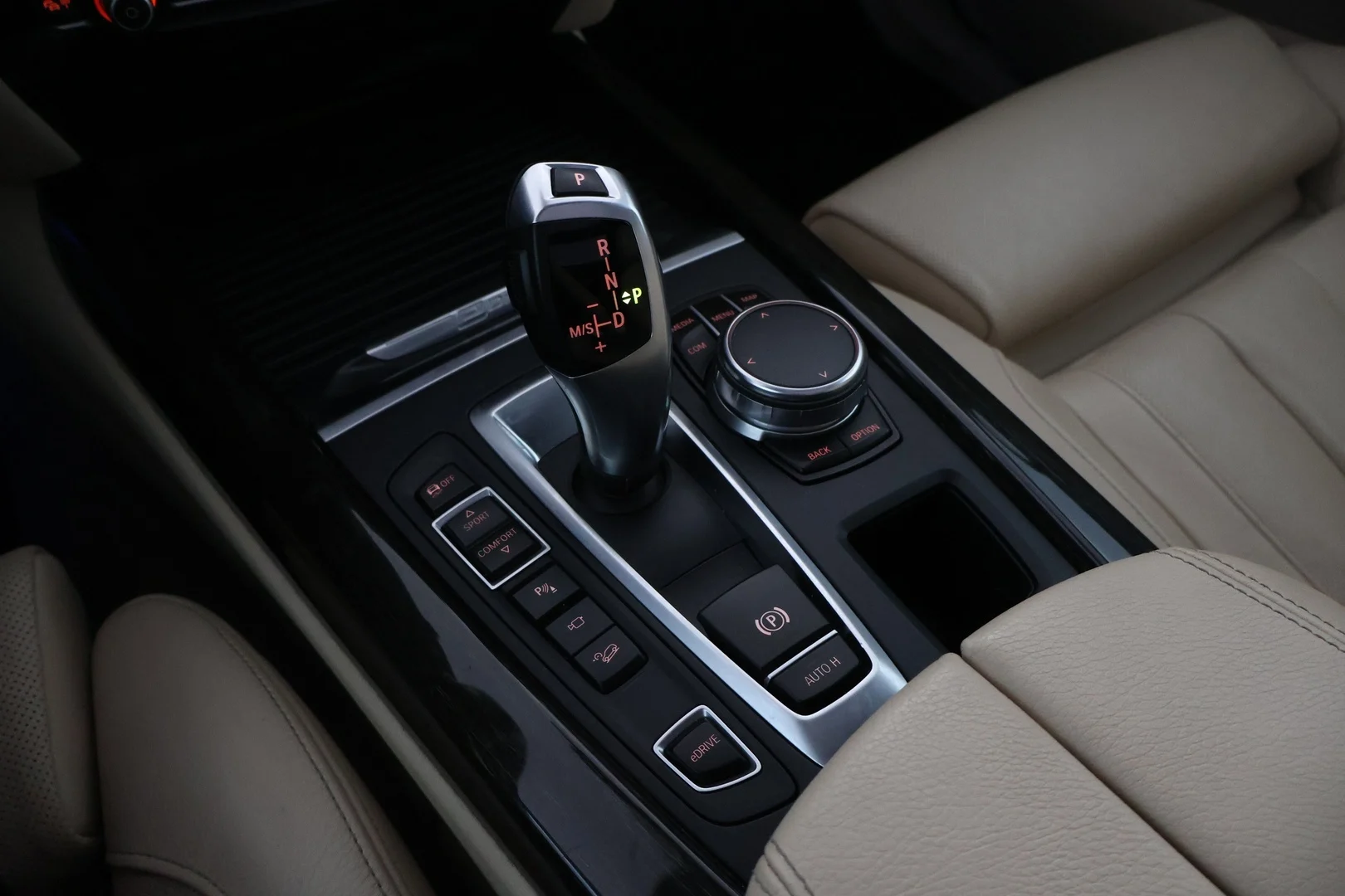 Car Image - 6oXDktJs0hZNKGpNmggSUm