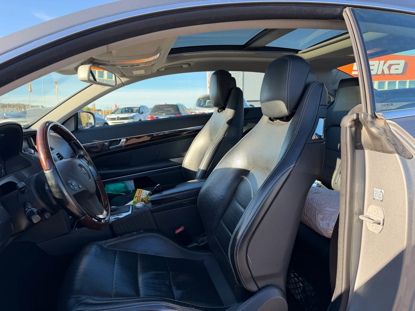 Car Image - 6vI584PeA1czCEHIpc93QF