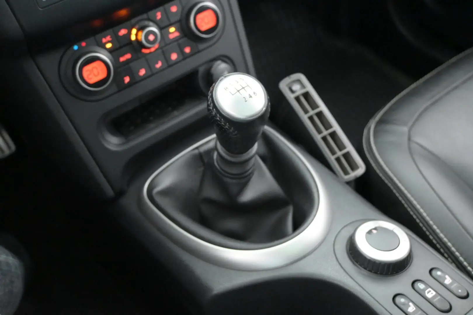 Car Image - 4NkgtXAYz6mS4OVT8l5kBo