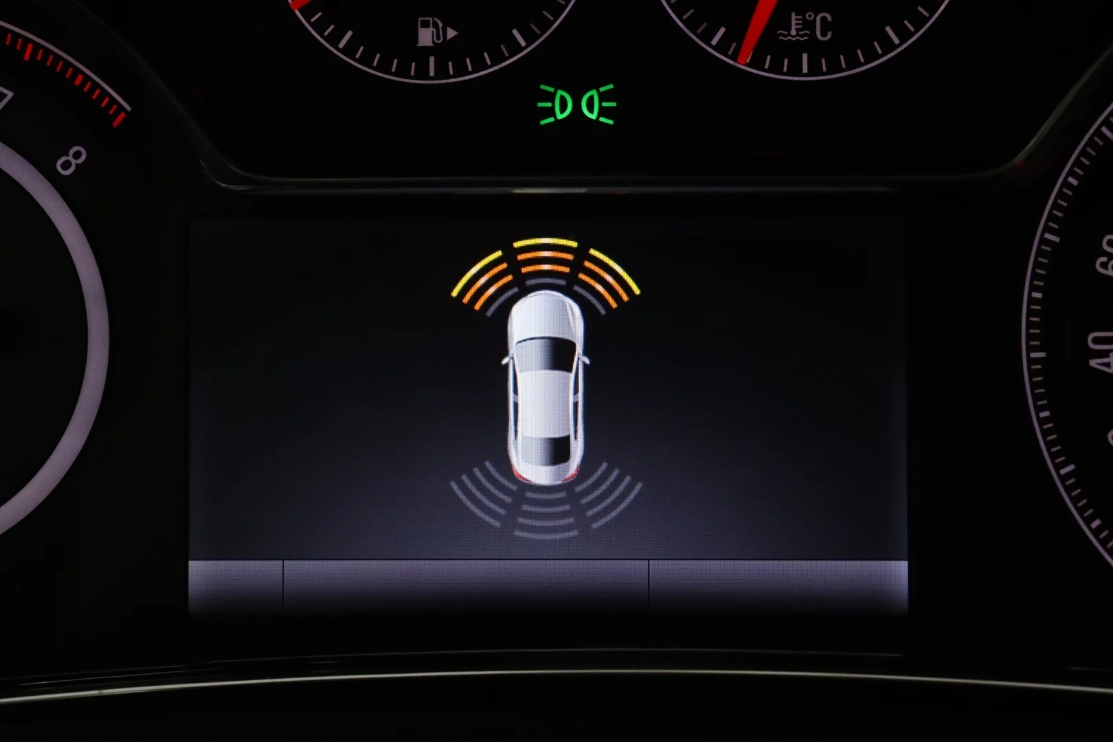 Car Image - 6QCXH8fcLzSzqQMJUaV7GK