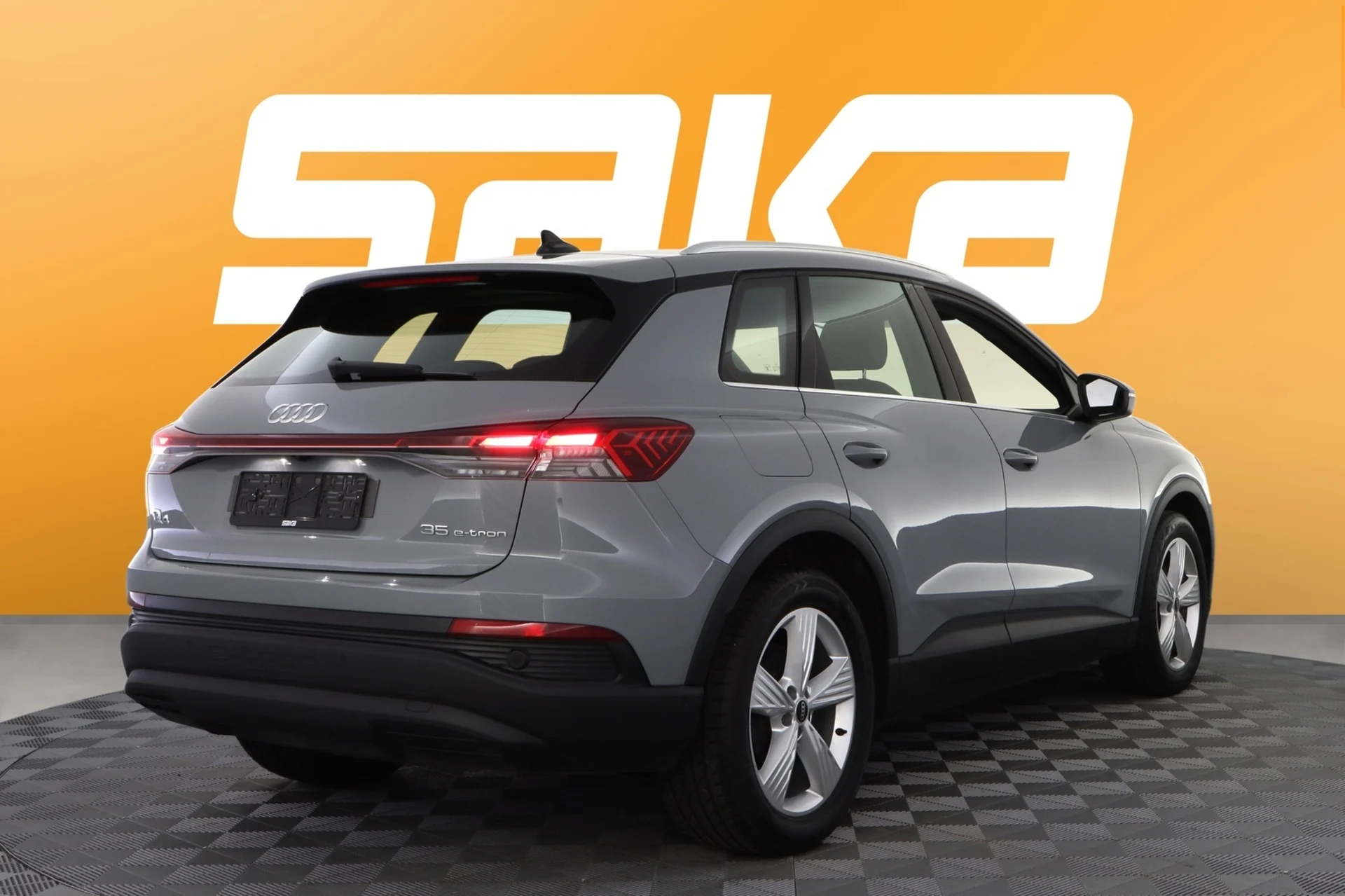 Car Image - 5oNVJSiqwqsxccl778ojRj