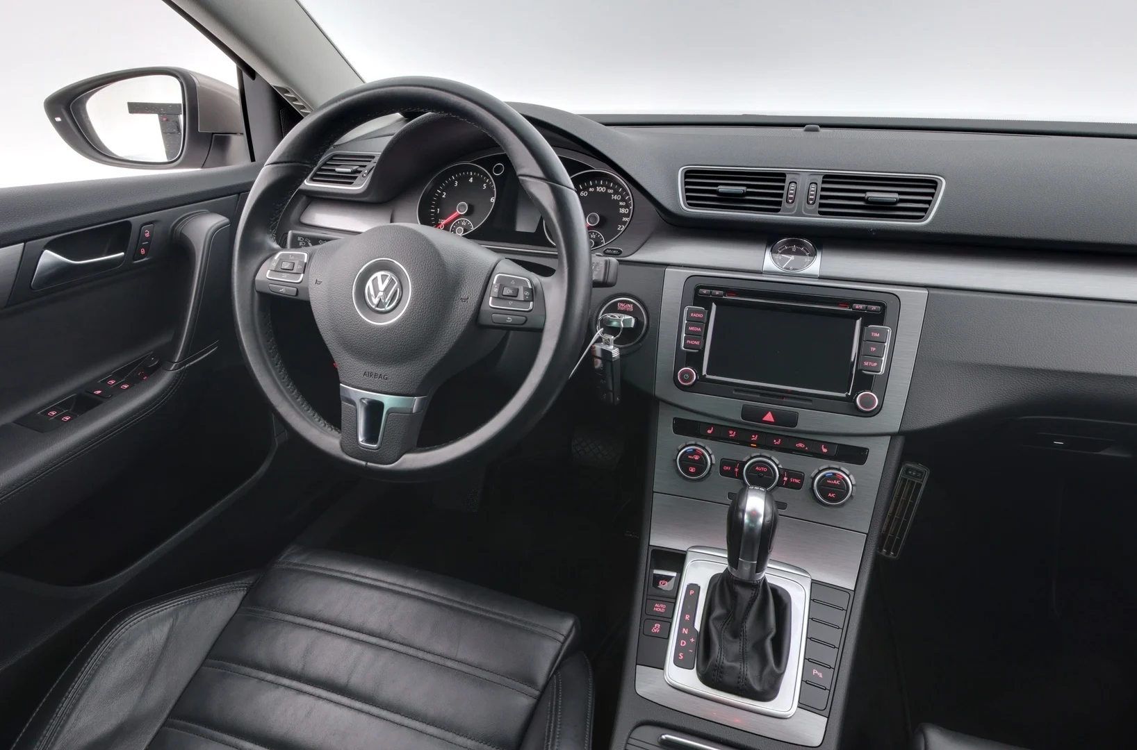 Car Image - 5wfdY4jwZfxcS8ggnMcnMG