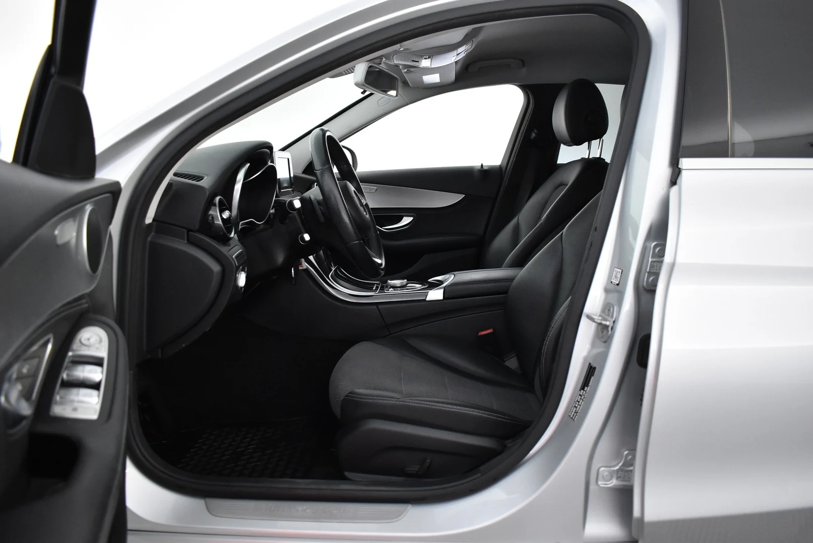Car Image - h7KORTtLx9YNeS3VPbp54