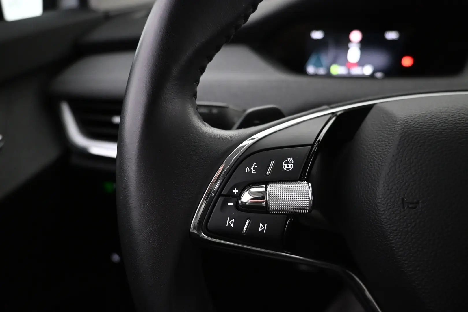 Car Image - 3I8aSDsIEcR9ZxqI6uGpyY