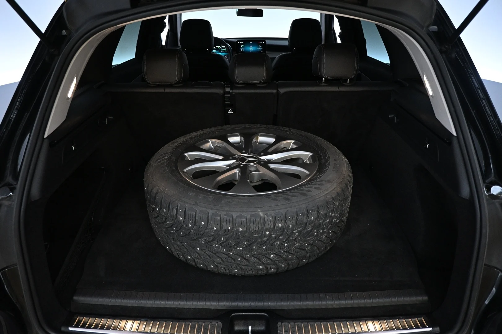 Car Image - M97VOQUMWiv1WsOnK9YmP