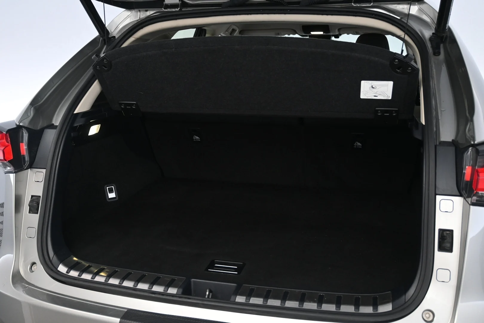 Car Image - 34WyQeqLqACOFq58wxvXPr