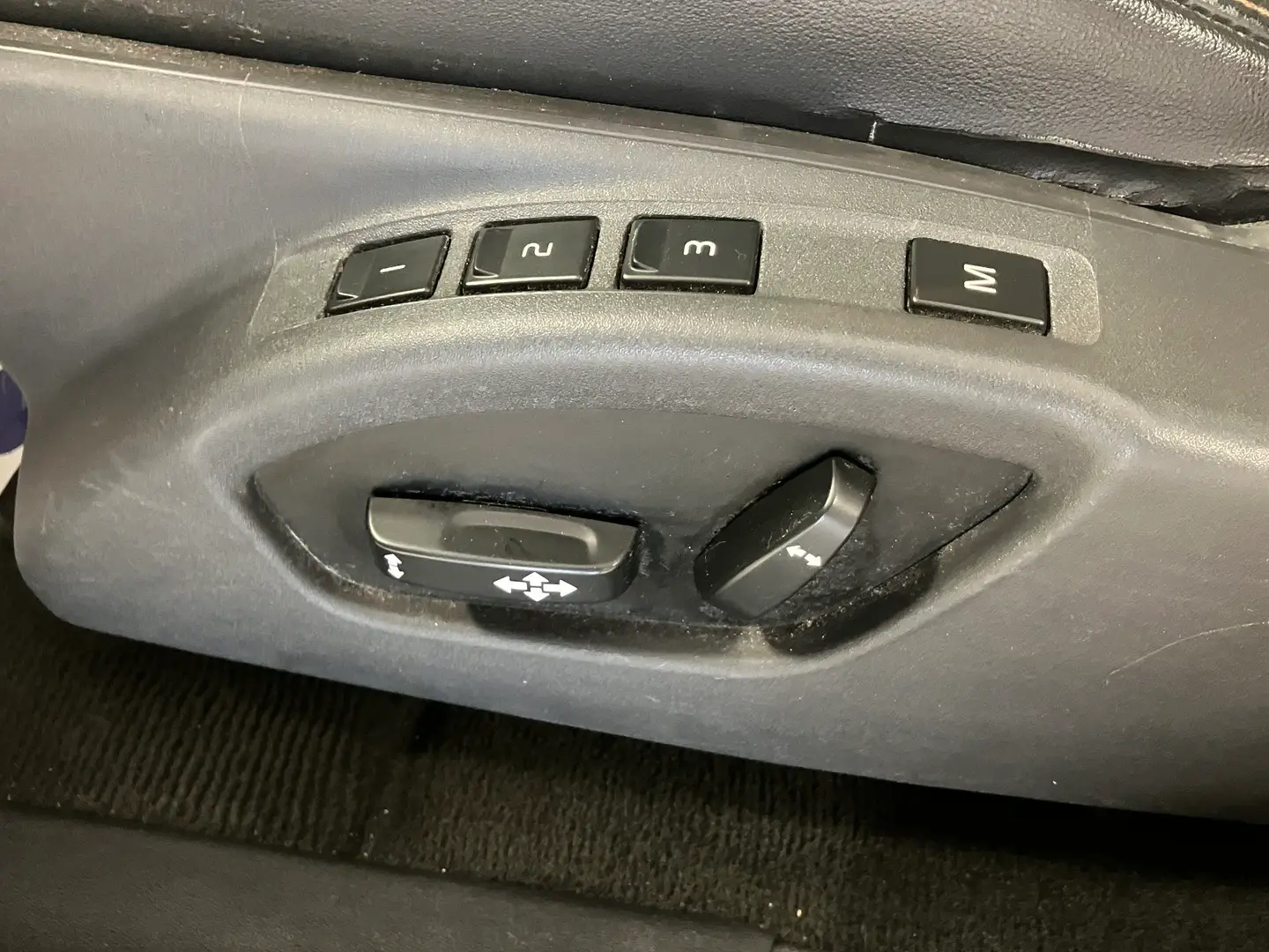 Car Image - 2zY0LDsm29X6TaI7w2h7oj