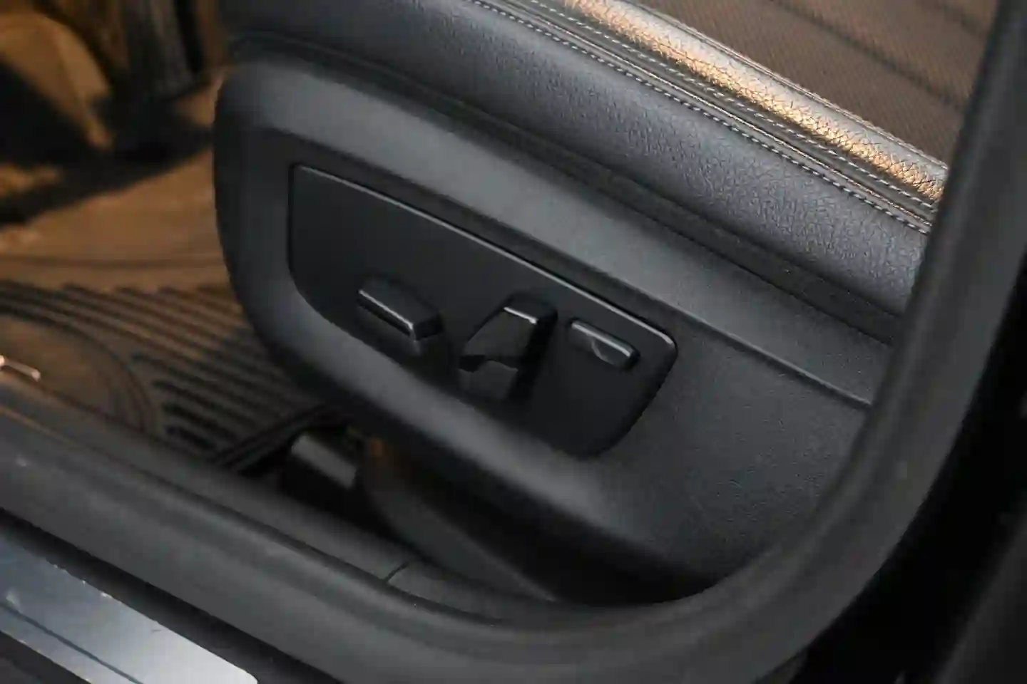 Car Image - 2RcAaMtTJKdyBS6MfGhijm
